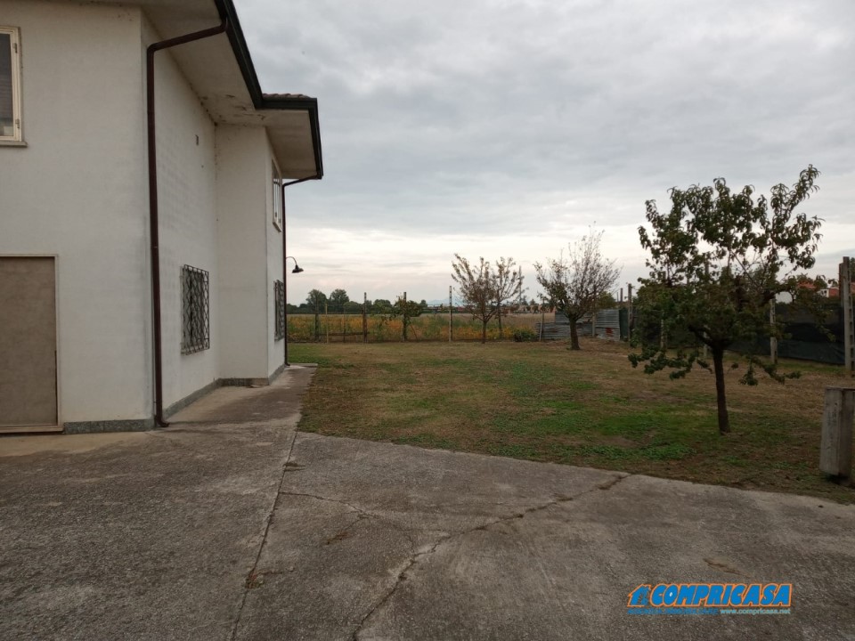 Villa Unifamiliare - Indipendente URBANA vendita  Urbana  Compricasa Agenzia Immobiliare