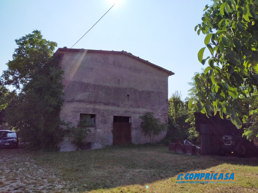 Rustico - Cascina COSTERMANO vendita  Costermano  Compricasa Agenzia Immobiliare